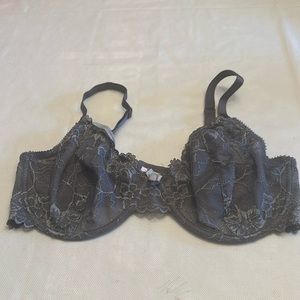 # 287 APT .9 bra SZ 40D